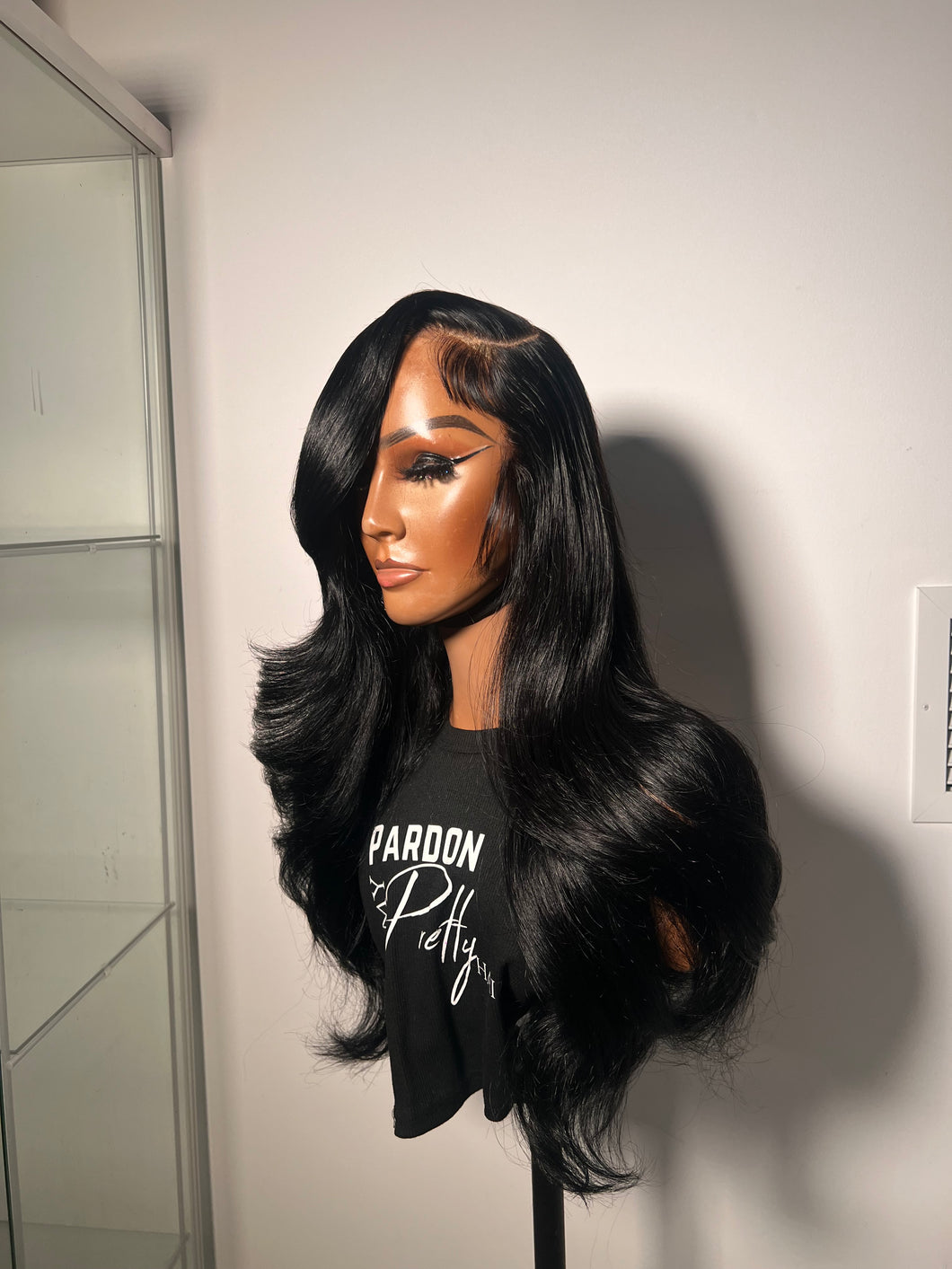 20” deep side park jet black w/ layers and curls